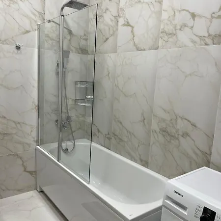 Aquamarine Sea View Golden 49ам Апартаменты *
